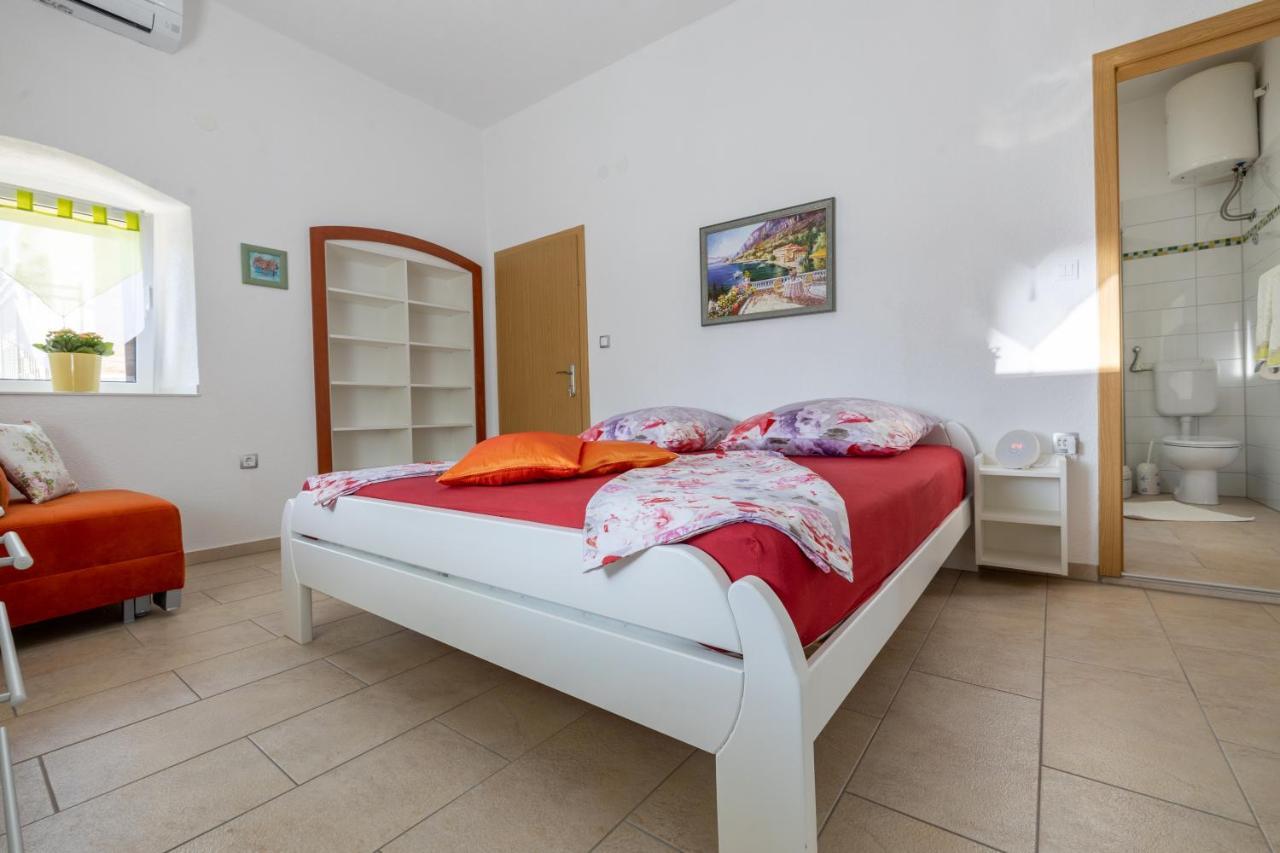 Apartmani Soldan มาคาร์สกา ภายนอก รูปภาพ
