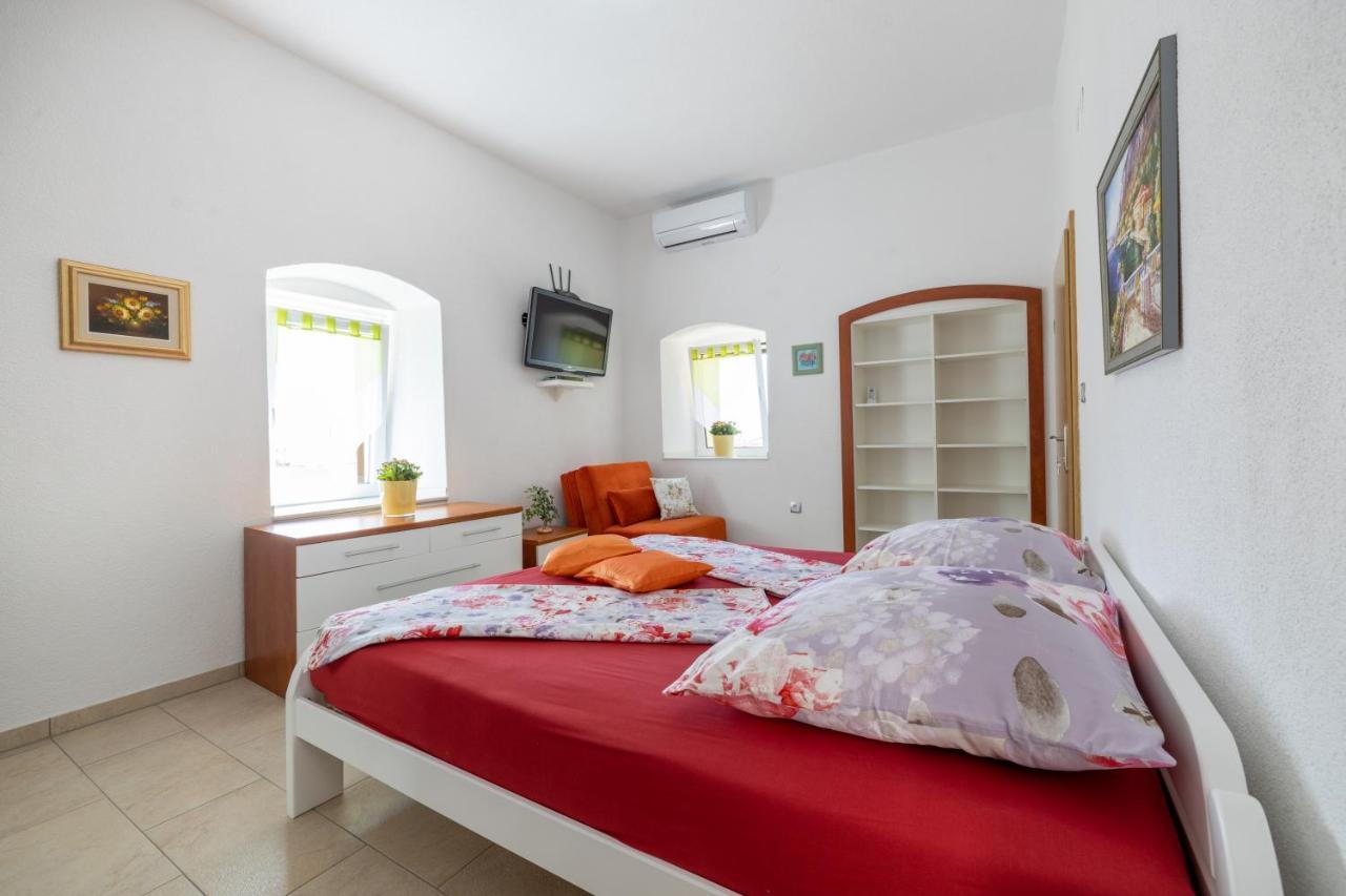 Apartmani Soldan มาคาร์สกา ภายนอก รูปภาพ