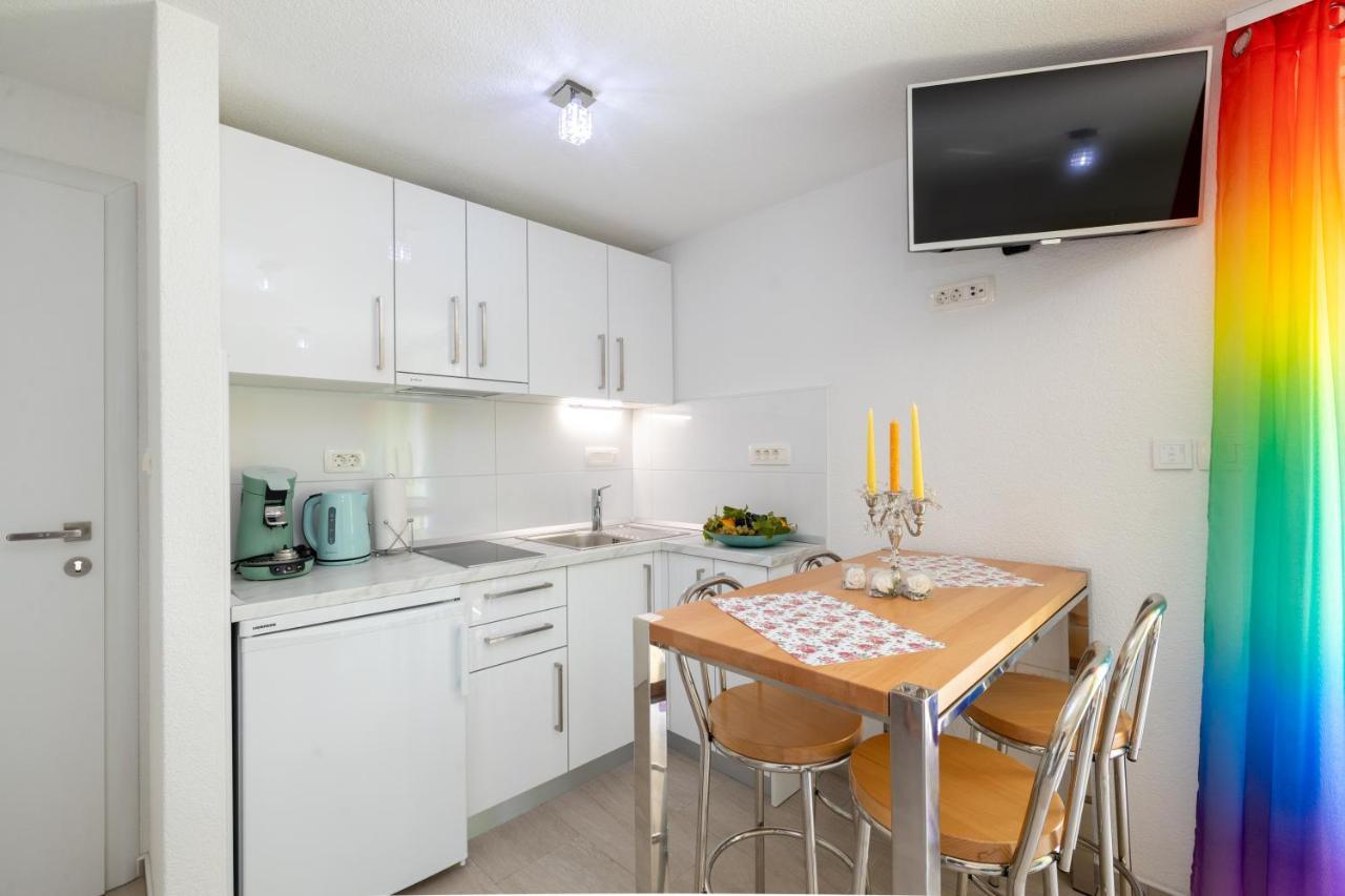 Apartmani Soldan มาคาร์สกา ภายนอก รูปภาพ