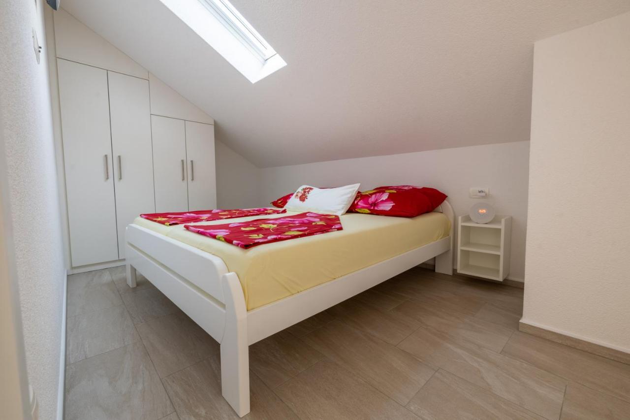 Apartmani Soldan มาคาร์สกา ภายนอก รูปภาพ