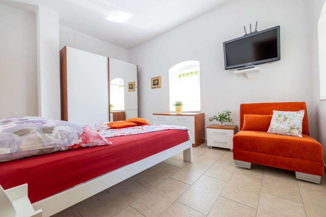 Apartmani Soldan มาคาร์สกา ภายนอก รูปภาพ