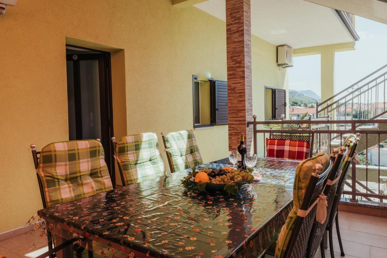 Apartmani Soldan มาคาร์สกา ภายนอก รูปภาพ