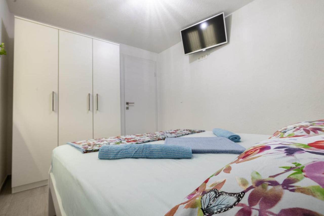 Apartmani Soldan มาคาร์สกา ภายนอก รูปภาพ