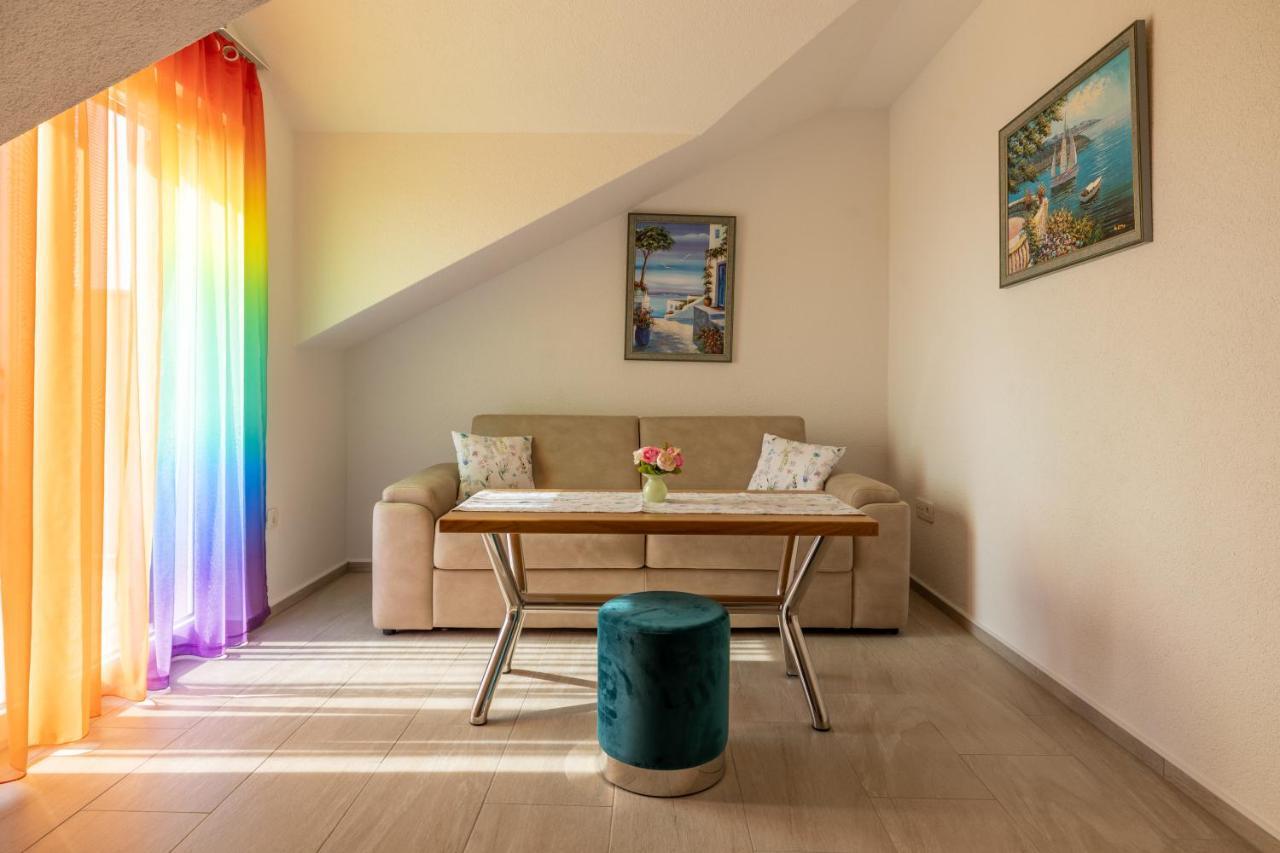 Apartmani Soldan มาคาร์สกา ภายนอก รูปภาพ