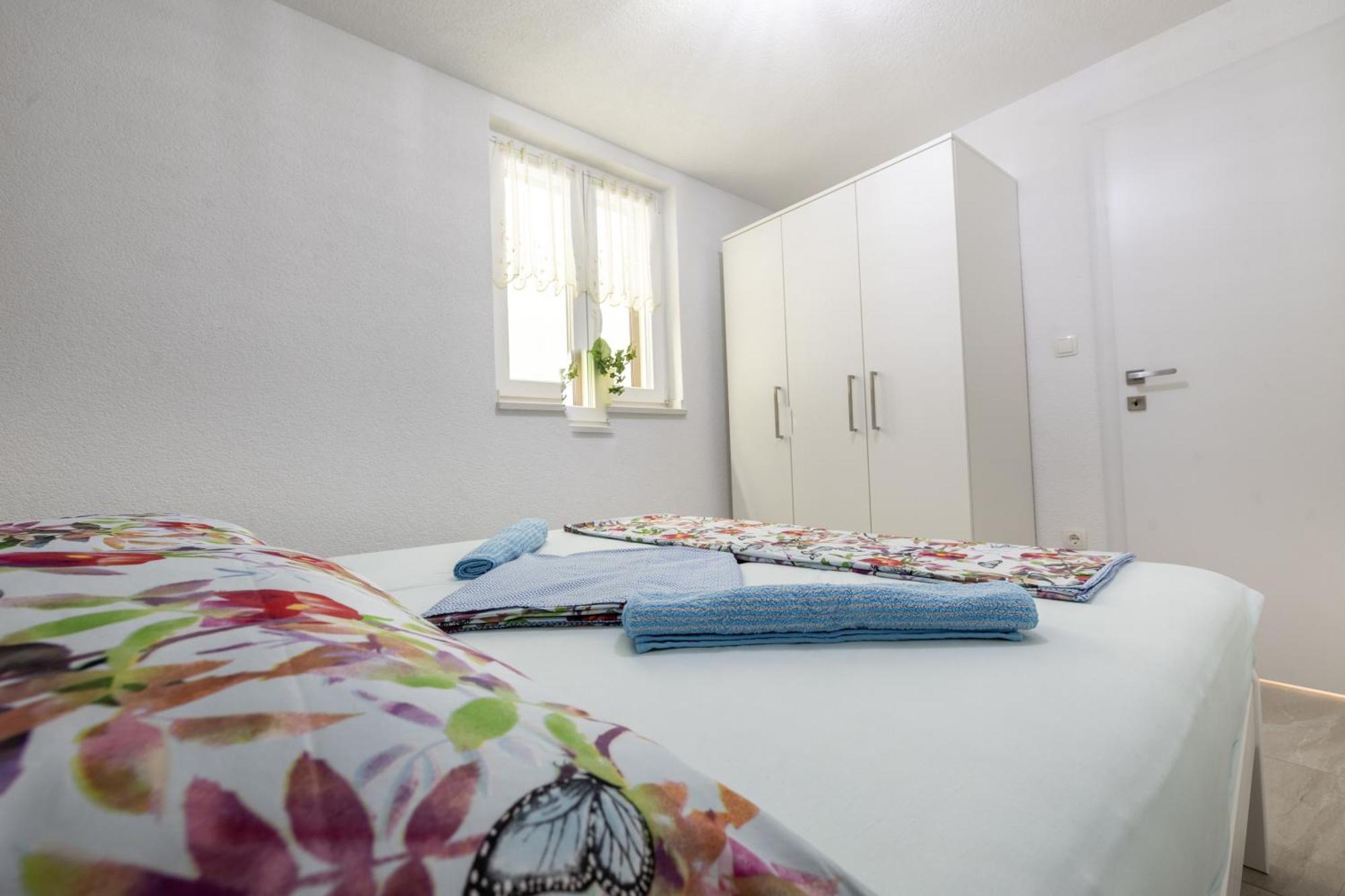Apartmani Soldan มาคาร์สกา ภายนอก รูปภาพ